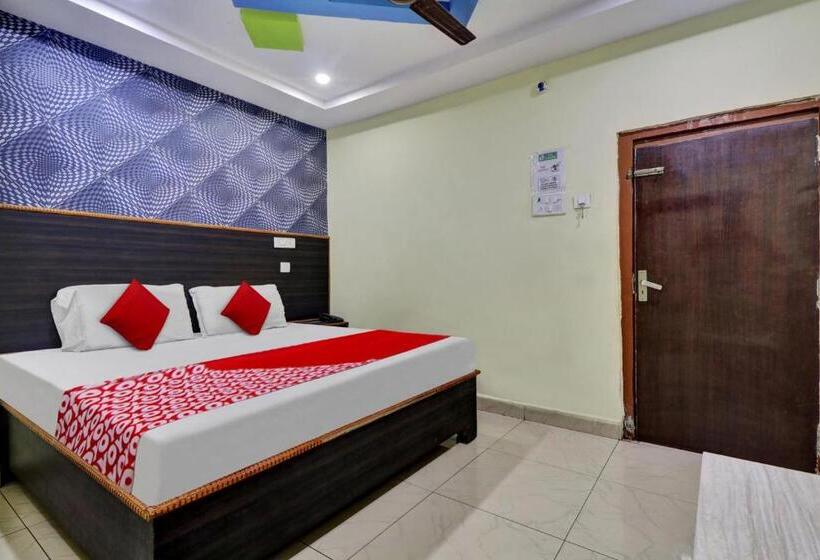 בית מלון כפרי Oyo Flagship At Home Grand