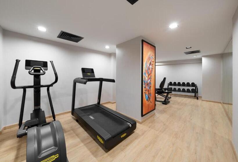 فندق Park Inn By Radisson Makkah Thakher Alsharqi