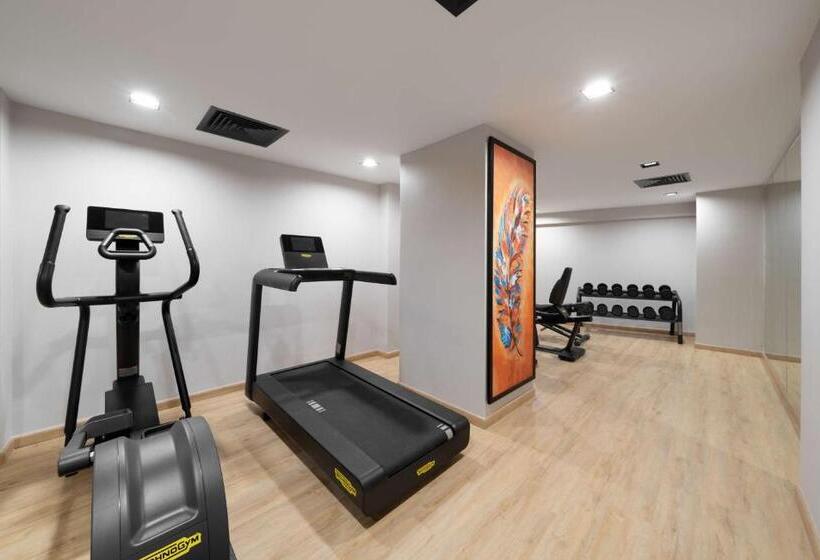 فندق Park Inn By Radisson Makkah Thakher Alsharqi