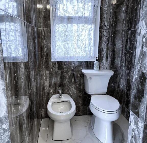 هتل Penthouse Luxury Suite With A 360 Ocean View, Balcony With Hot Tub