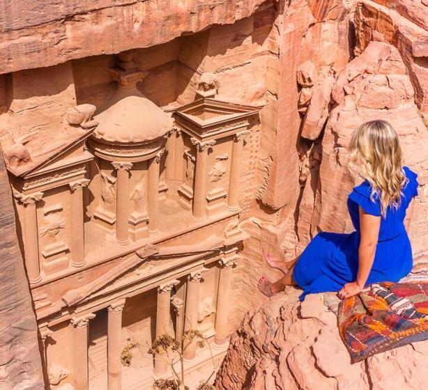 هتل Petra Bellevue Inn