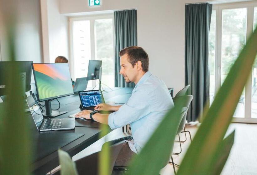 Отель Project Bay Workation Prora