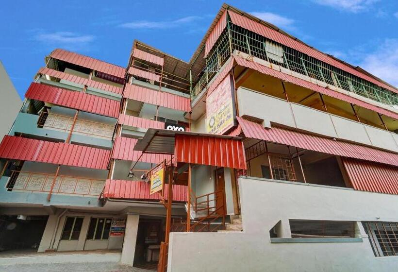 Отель Spot On Royal Rooms Non Ac