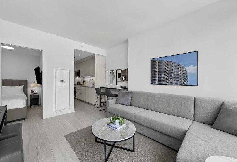 ホテル Steveston Waterfront