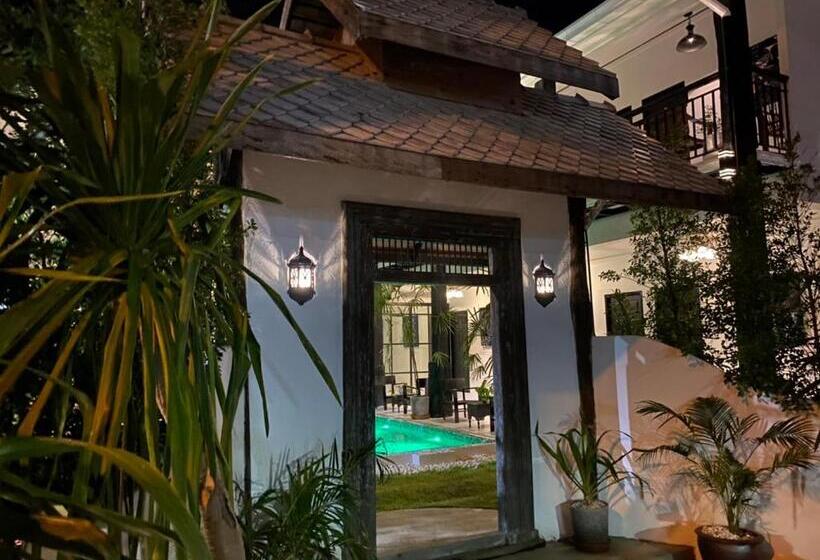 Otel The Courtyard Chiangrai