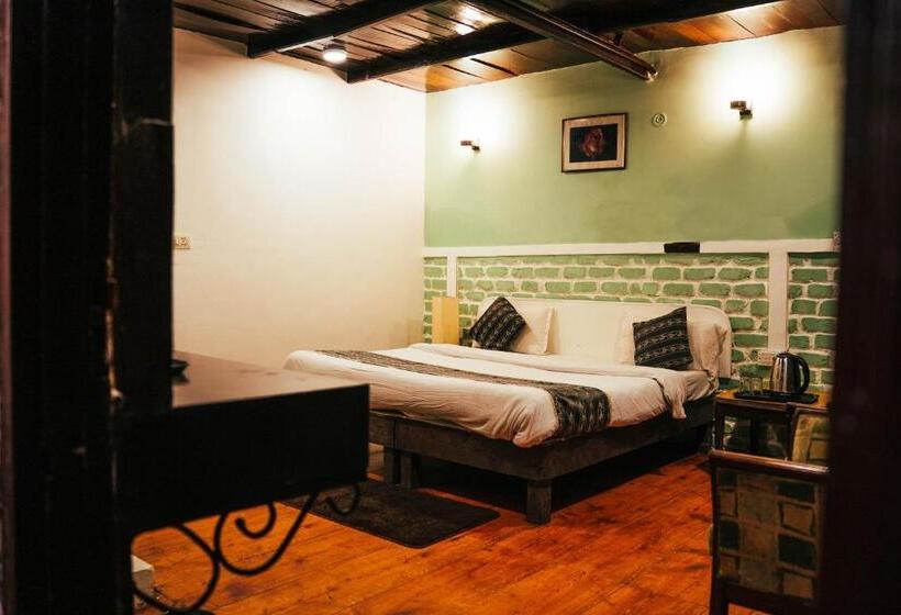 ホテル Woodville The Mall