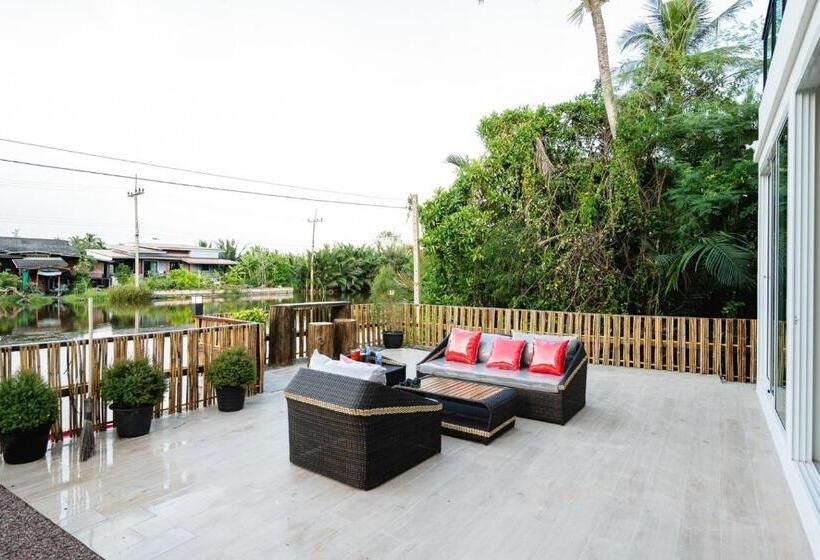 ホテル Yunoya Riverside Villa