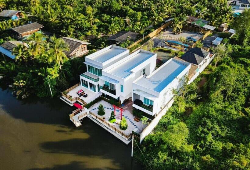 בית מלון כפרי Yunoya Riverside Villa