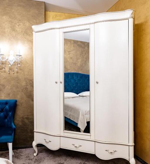 هتل Zhytomyr Palace Mimino