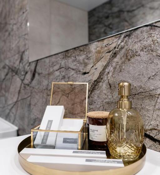 هتل Zhytomyr Palace Mimino