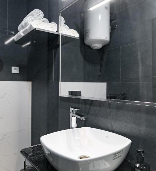 هتل Zhytomyr Palace Mimino