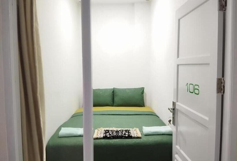 Kareem Syariah Hostel Bukittinggi