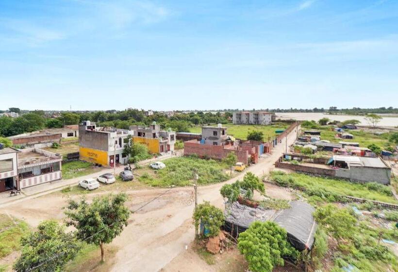 Oyo Flagship Hotel The Kailash