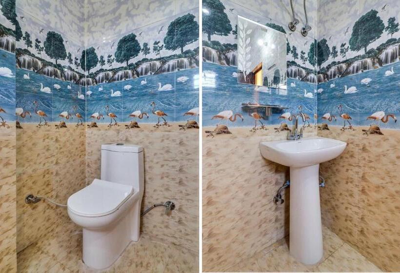 Oyo Flagship Hotel The Kailash