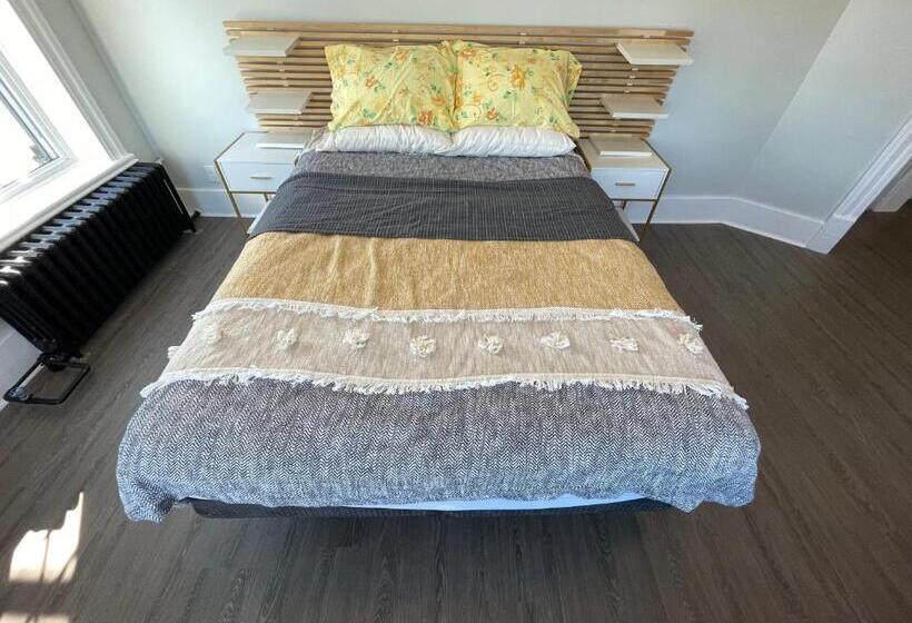 بنسيون Atlantic Pub &