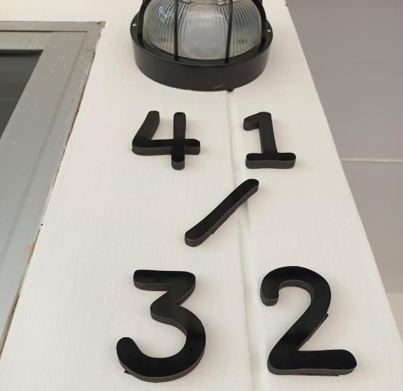 ペンション Be Happy House Bangyai