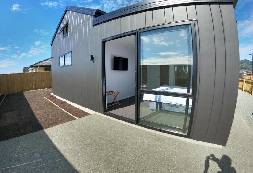 پانسیون Berryfields 64