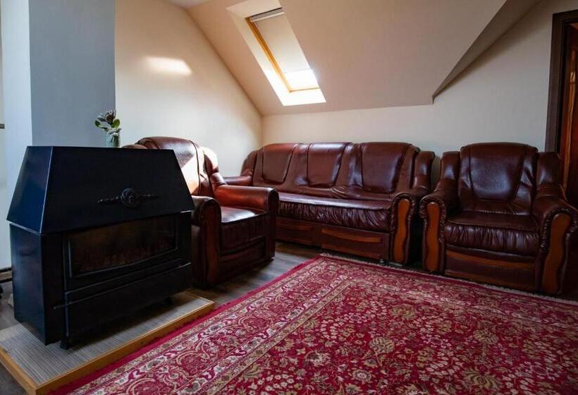 بنسيون Casa Lumi