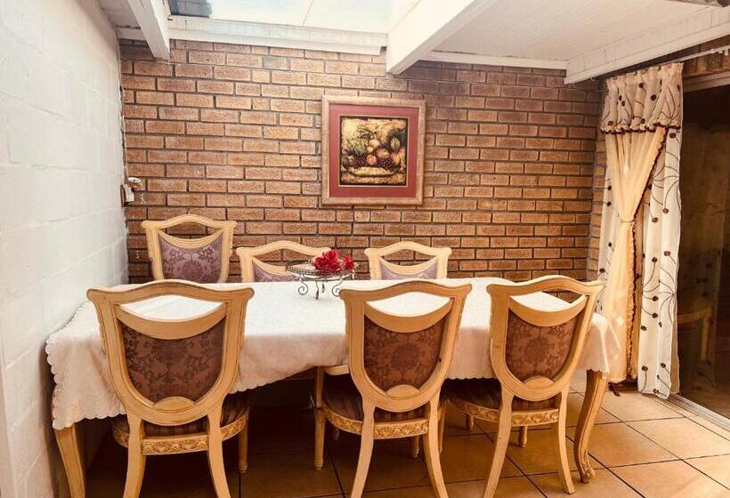 بنسيون Husein Accommodations