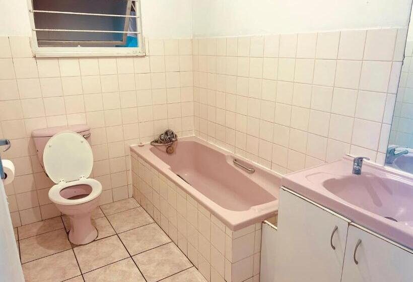 بنسيون Husein Accommodations