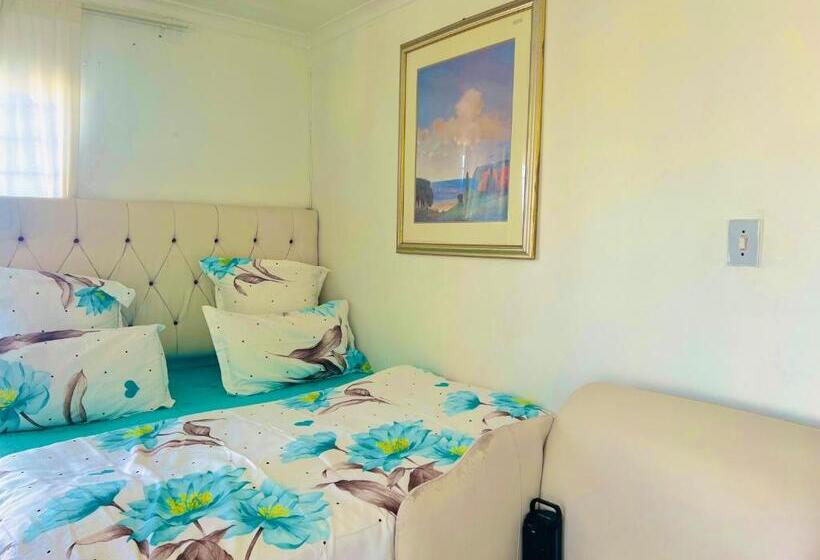 بنسيون Husein Accommodations