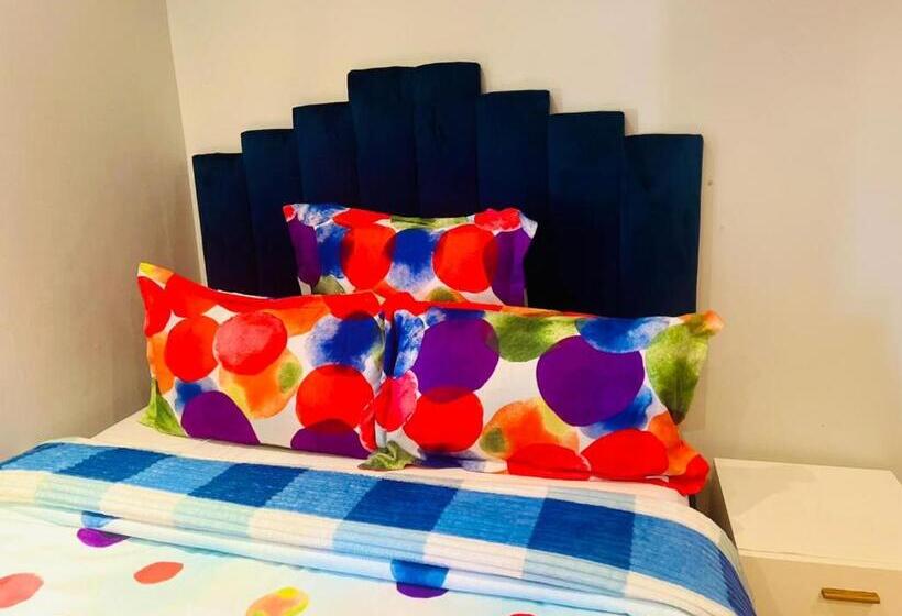 بنسيون Husein Accommodations