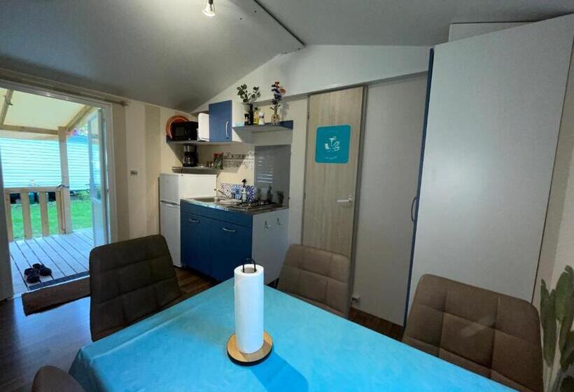 ペンション La Petite Maison C14   Hopla Bnb