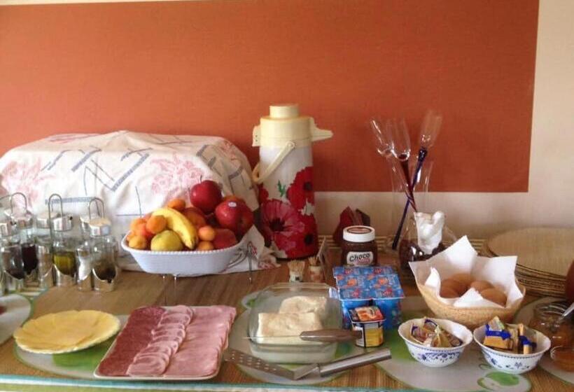 Пансион Weinesya Sunset Smida