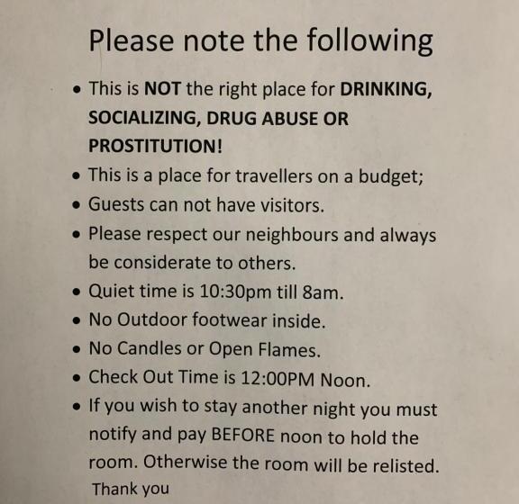 بنسيون Oshawa New Town Home