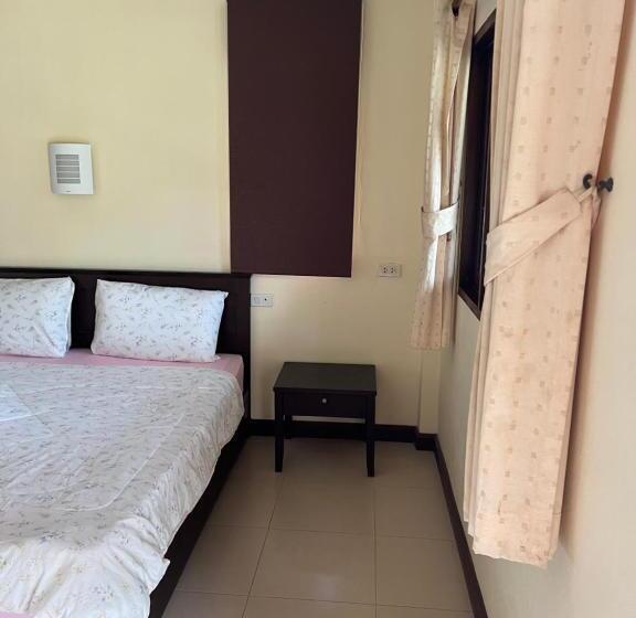 פנסיון P.f. Poolvilla