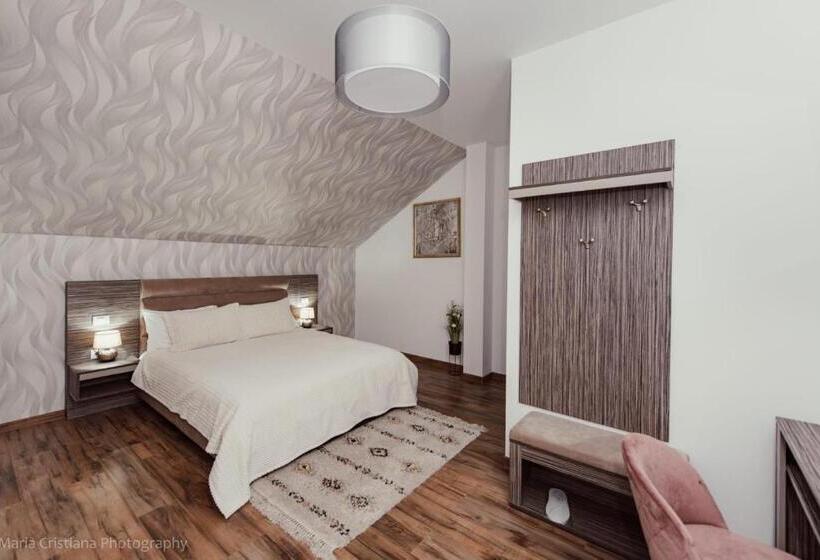 بنسيون Poiana Verde Garden House