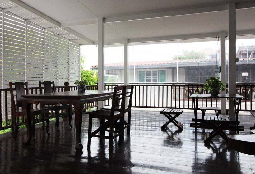 بنسيون Room In Guest Room   Baan Khunphiphit Homestay No2322