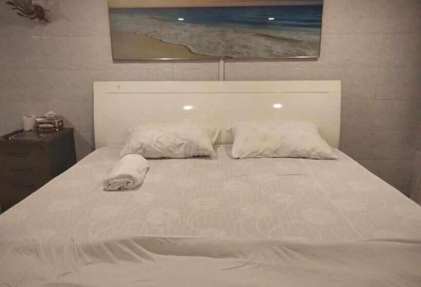 פנסיון Royal Botique