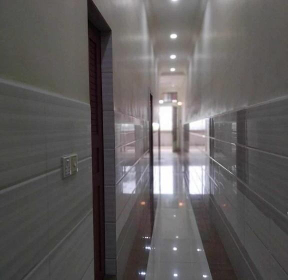 פנסיון Royal Botique