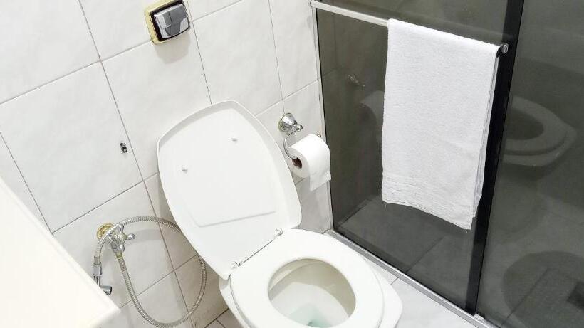 פנסיון Suíte Privativa Gigá