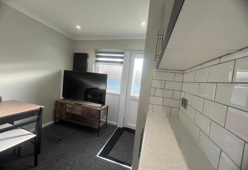 膳宿费 The Coral Guest House 1 Fratton Park Portsmouth