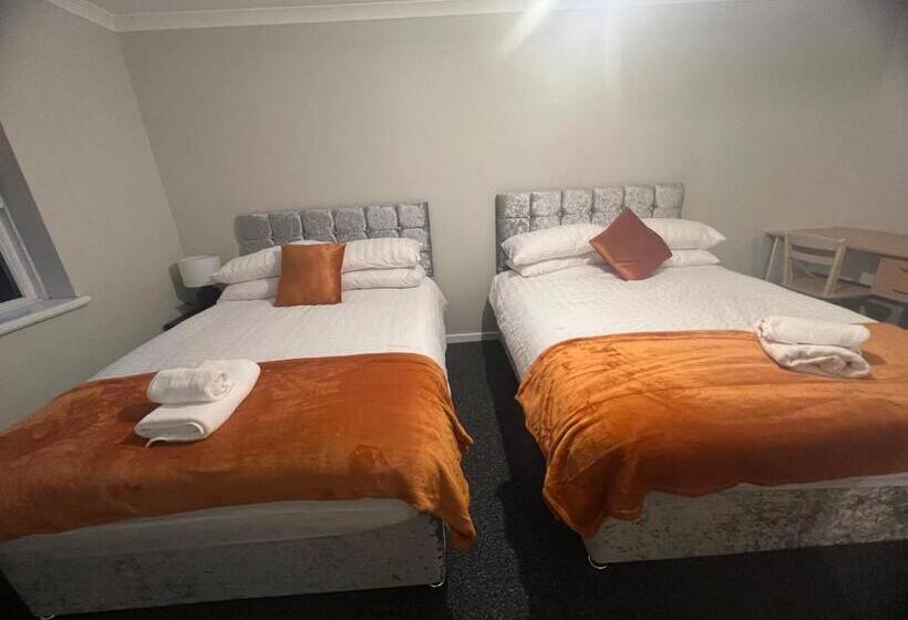 膳宿费 The Coral Guest House 1 Fratton Park Portsmouth