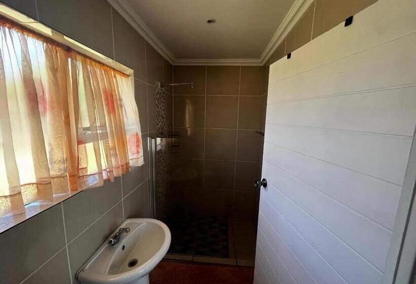 膳宿费 Manna House