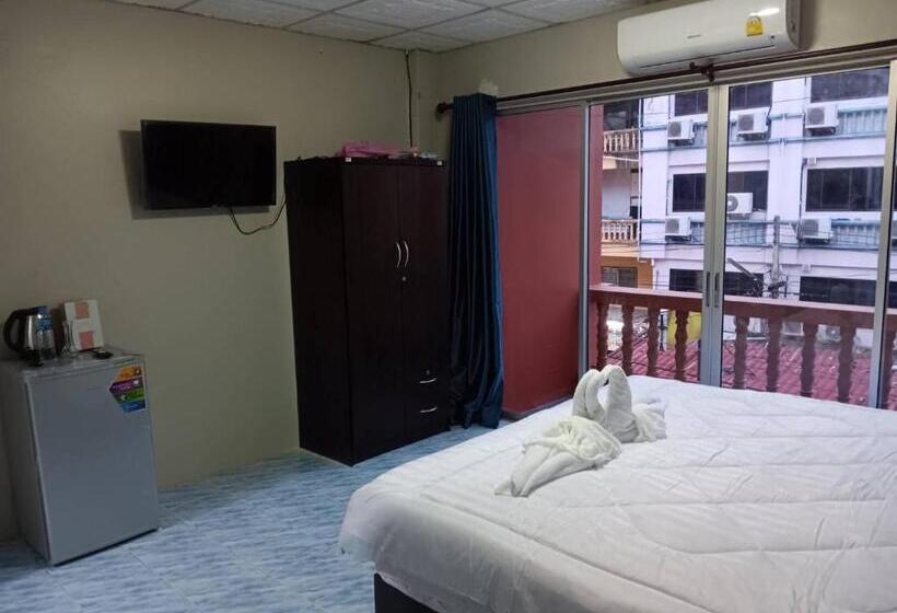 膳宿费 The Treehouse