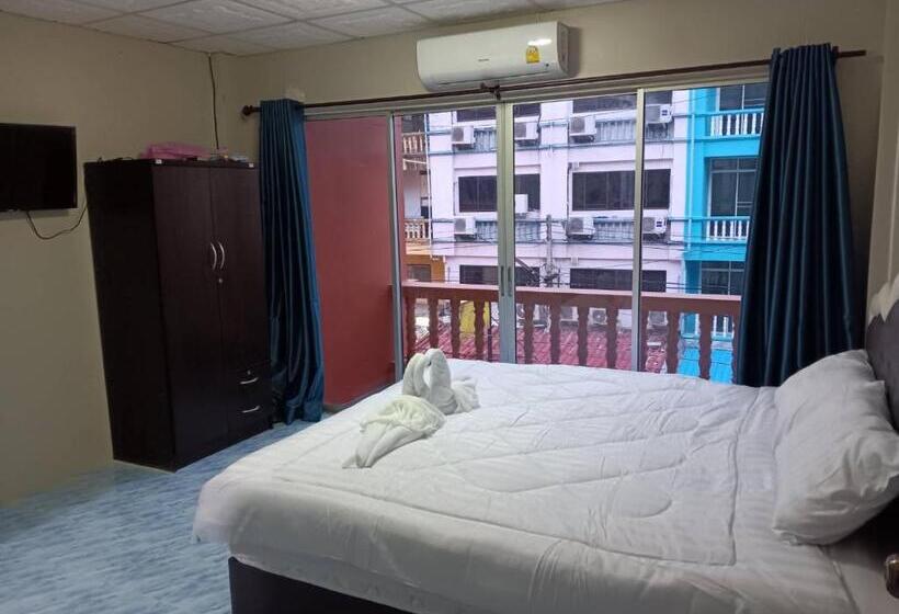 膳宿费 The Treehouse