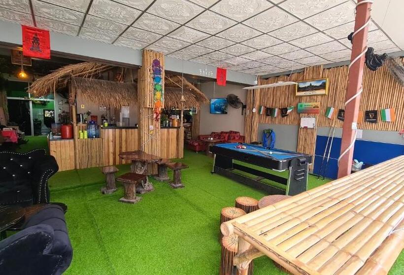 膳宿费 The Treehouse