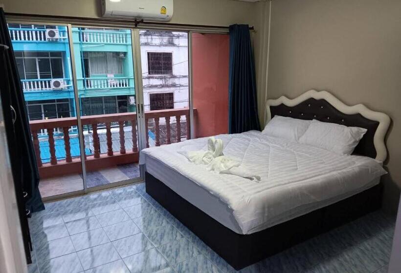 膳宿费 The Treehouse