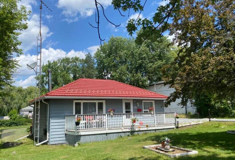 بنسيون Vihome015c1 2 Bedrooms Near Lake Simcoe