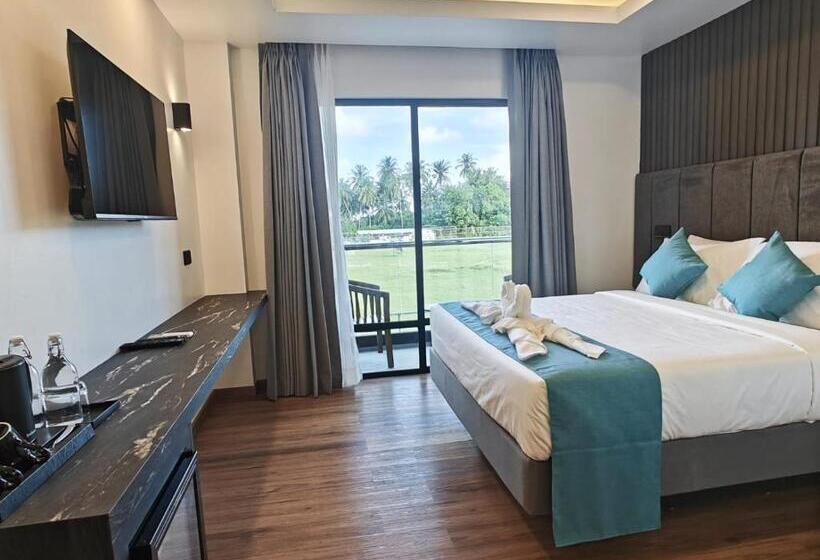 ペンション Whaleshark Beach