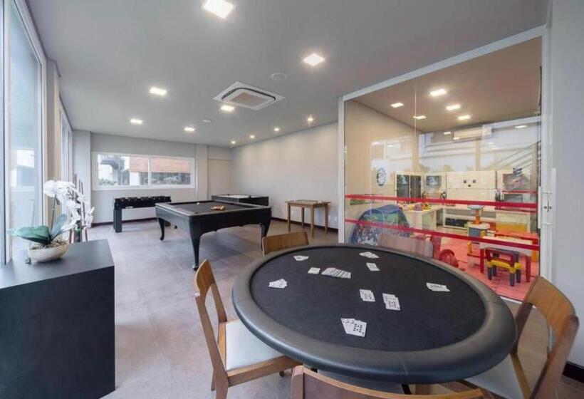 Quarto Hotel Laghetto Stilo Borges