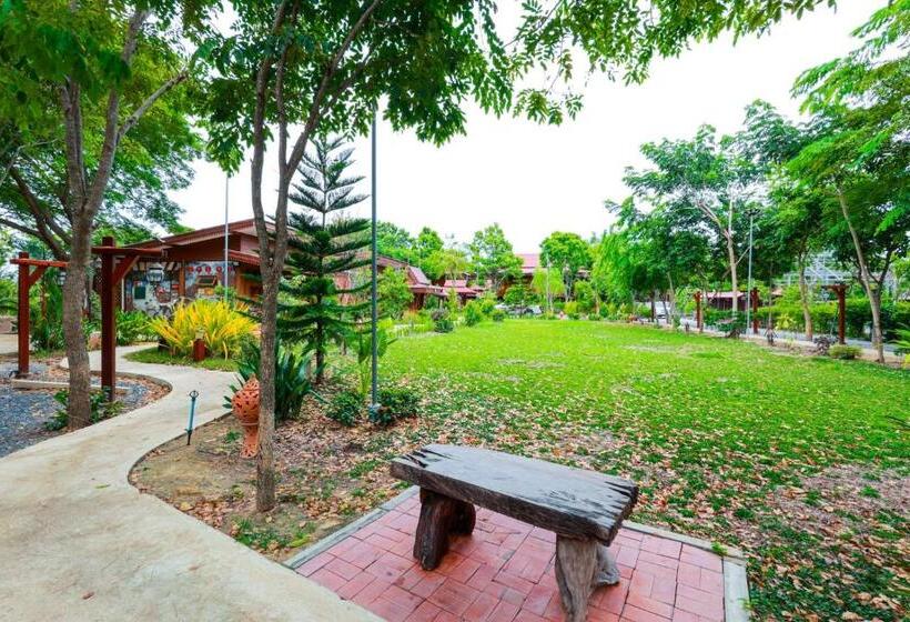 Lomakeskus ชานไม้ รีสอร์ท