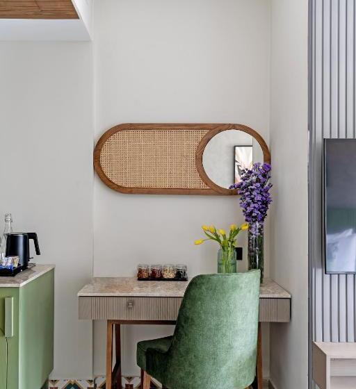 리조트 Flora Misty Falls Athirappilly