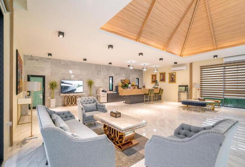 استراحتگاه Rawayana Central Park Villas