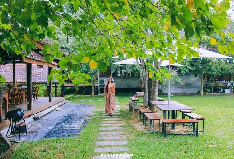 منتجع บ้านวารีชีวา Wareecheewa