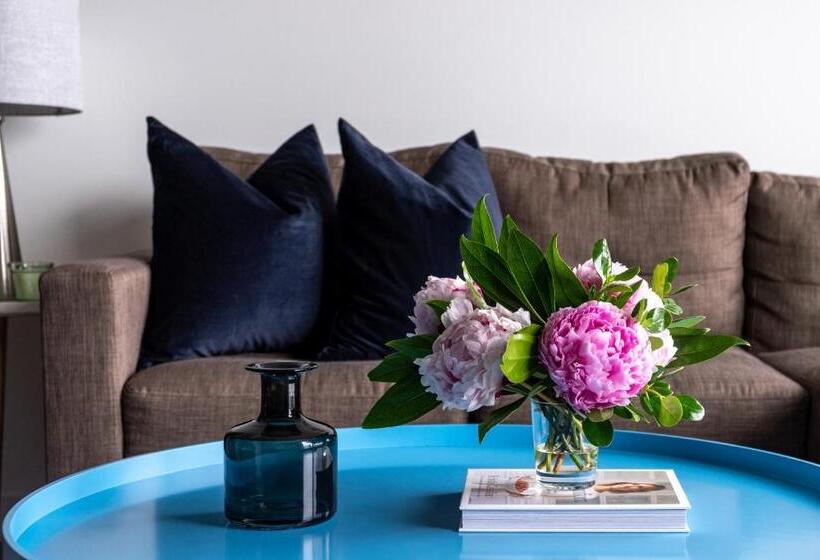 Rise Thirty Fourth Apartments By Barsala